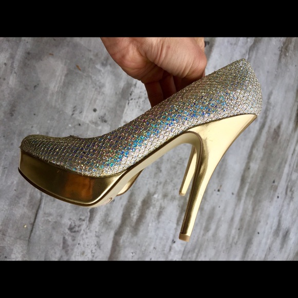 Mermaid Heels -Like New - Picture 2 of 8